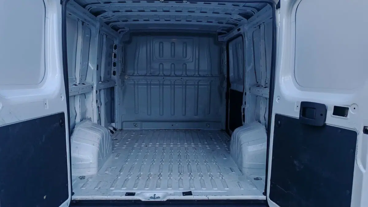 Fiat Ducato Furgone usata a Novara (12)