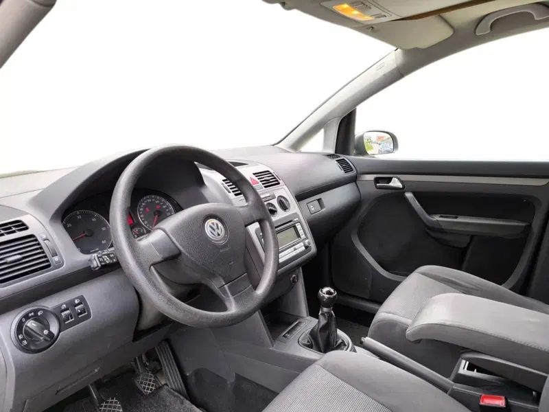 Volkswagen Touran usata a Udine (10)