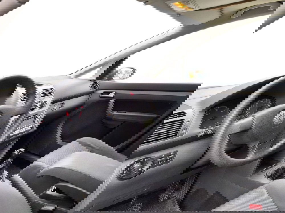 Volkswagen Touran usata a Udine (10)