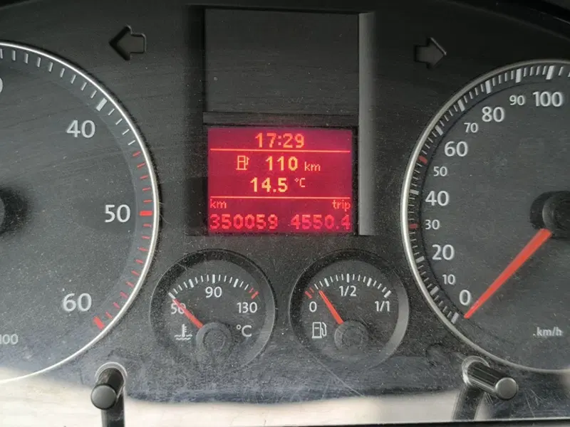 Volkswagen Touran usata a Udine (13)