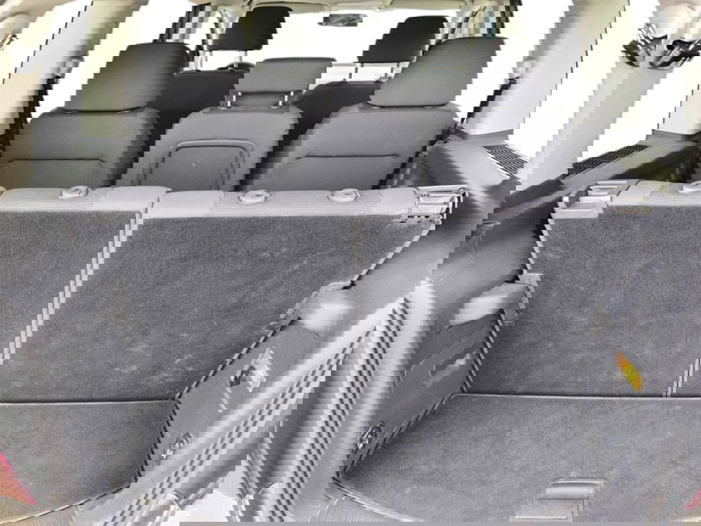 Volkswagen Touran usata a Udine (14)