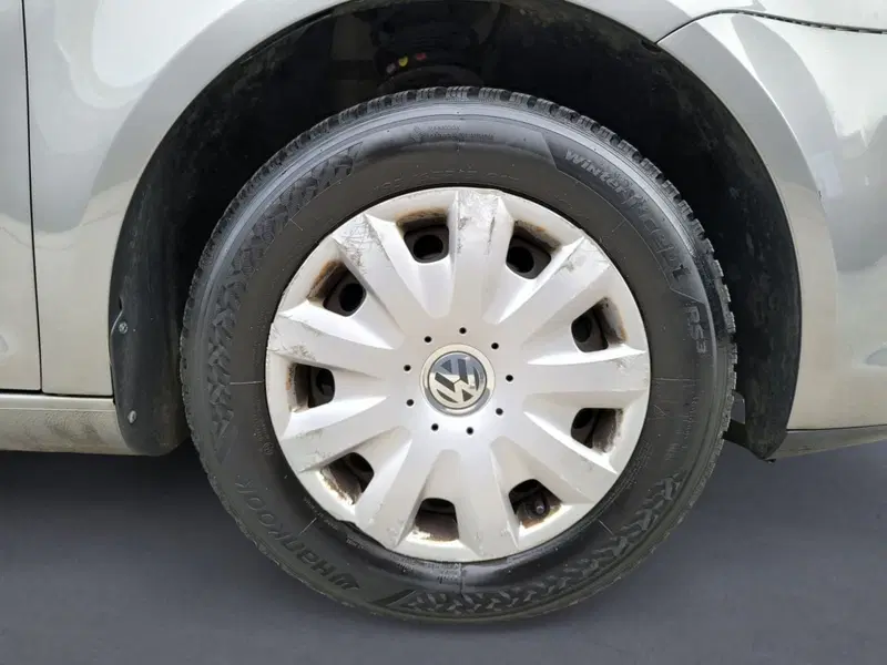 Volkswagen Touran usata a Udine (7)