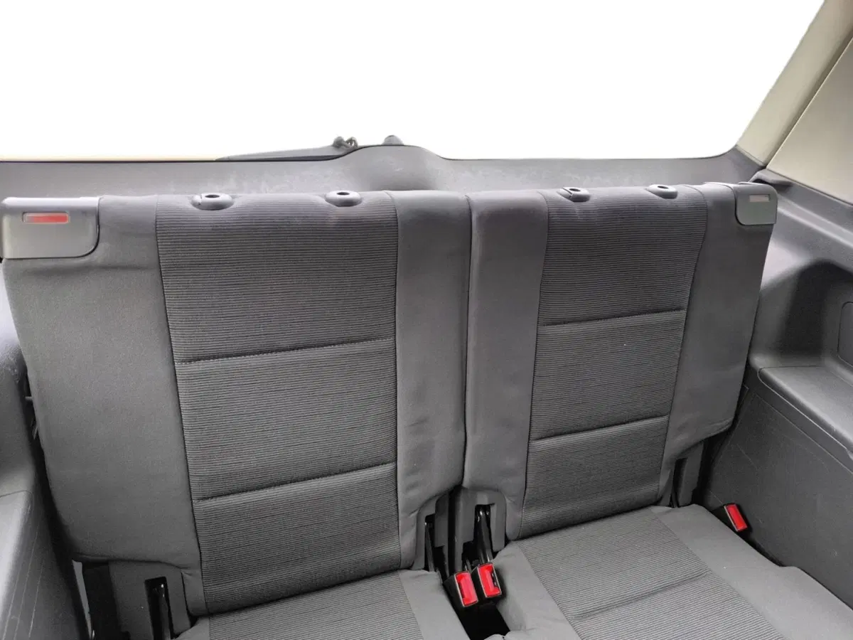 Volkswagen Touran usata a Udine (9)