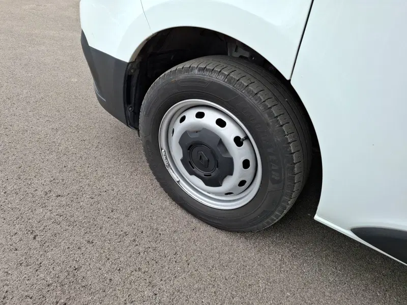 Renault Trafic Furgone usata a Latina (11)