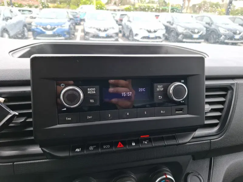 Renault Trafic Furgone usata a Latina (15)