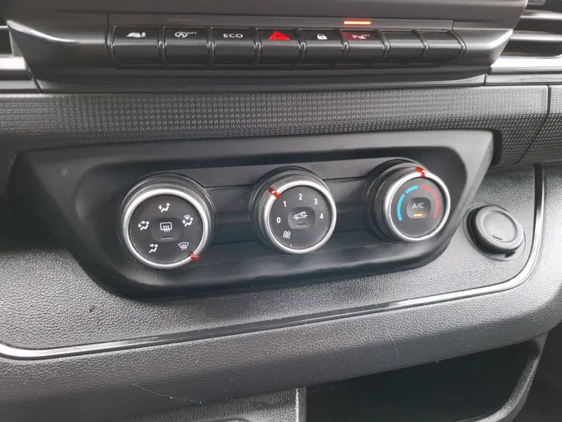 Renault Trafic Furgone usata a Latina (16)