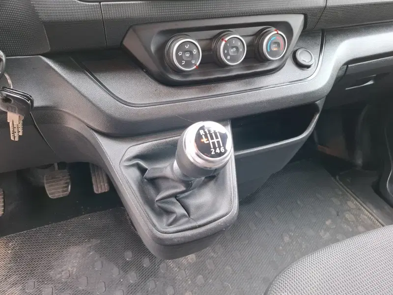 Renault Trafic Furgone usata a Latina (18)