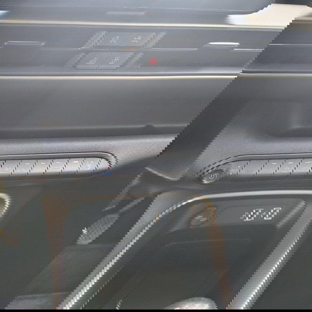 Jeep Avenger usata a Padova (13)