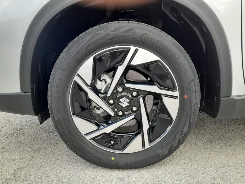 Suzuki Vitara nuova a L'Aquila (9)