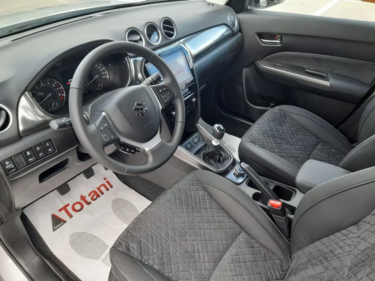 Suzuki Vitara nuova a L'Aquila (5)