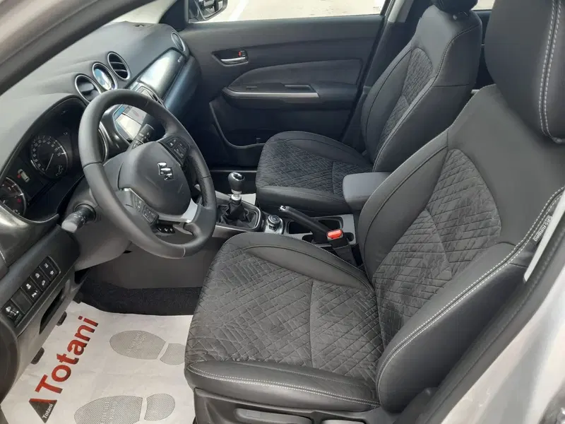 Suzuki Vitara nuova a L'Aquila (8)