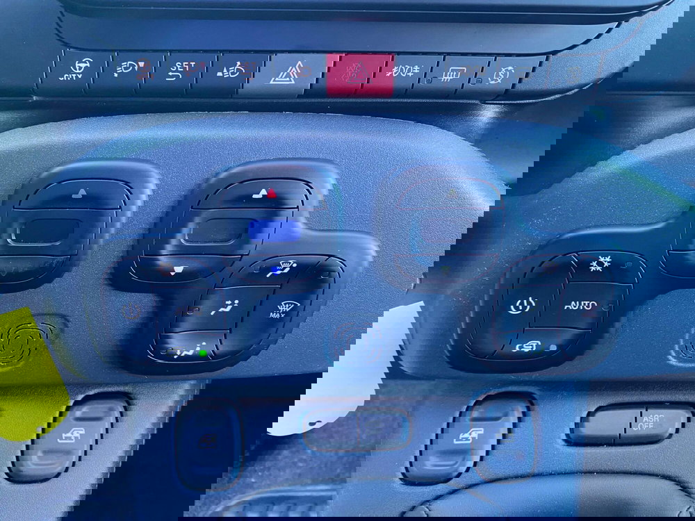 Fiat Panda Cross usata a Milano (18)