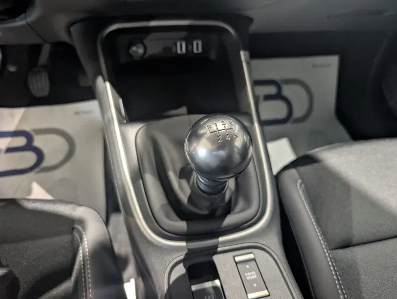 Jeep Avenger nuova a Milano (10)