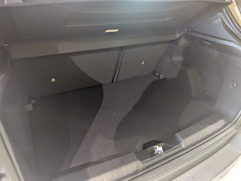 Jeep Avenger nuova a Milano (7)