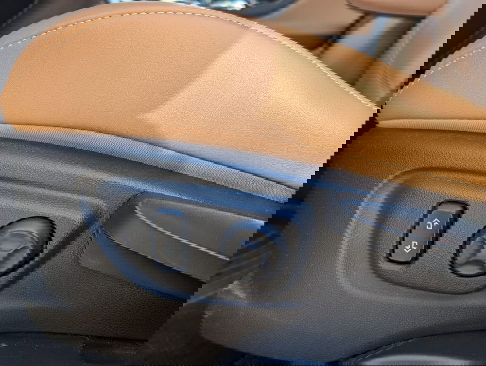 Opel Mokka usata a Milano (12)