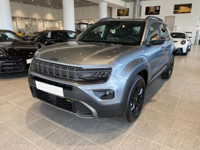 Jeep Avenger nuova a Firenze