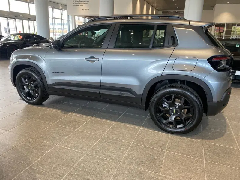 Jeep Avenger nuova a Firenze (6)