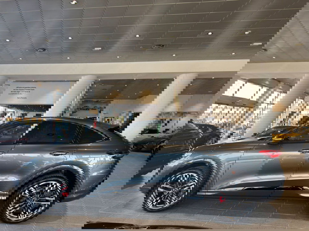 Audi Q4 Sportback nuova a Firenze (3)