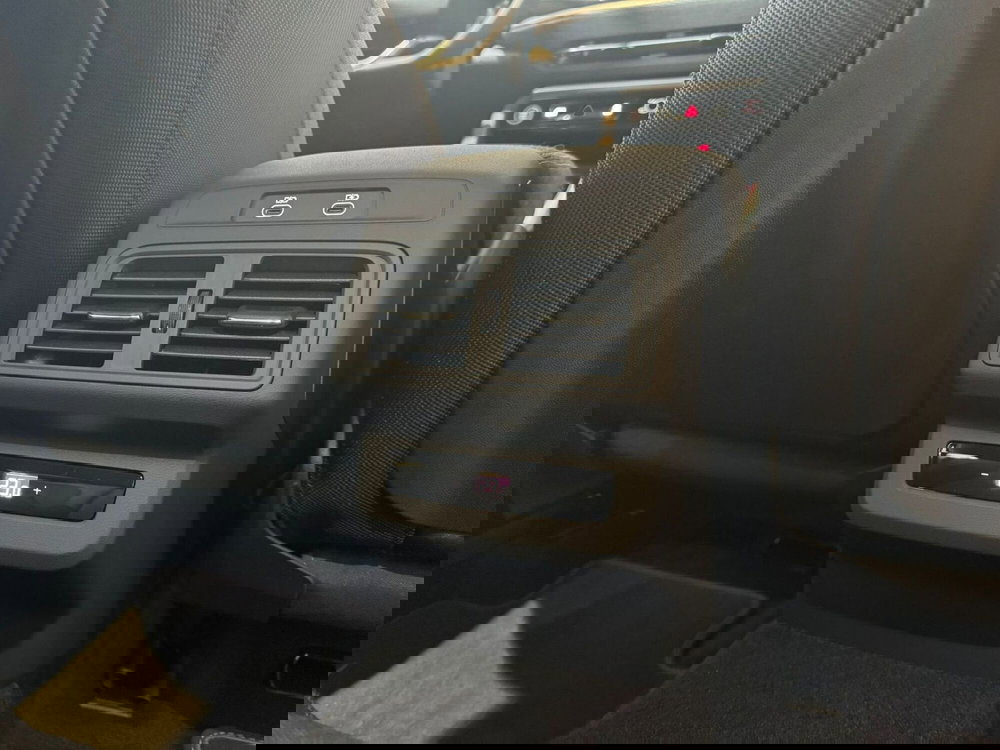 Audi Q4 Sportback nuova a Firenze (16)