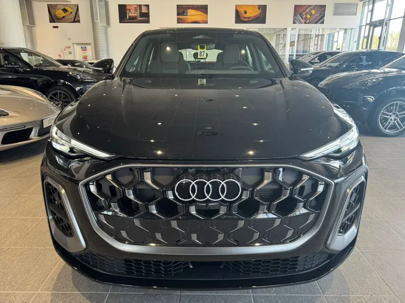 Audi Q4 Sportback nuova a Firenze (2)