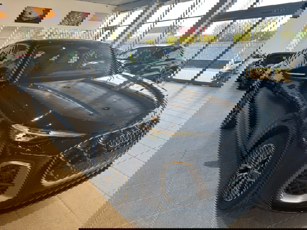 Audi Q4 Sportback nuova a Firenze (3)