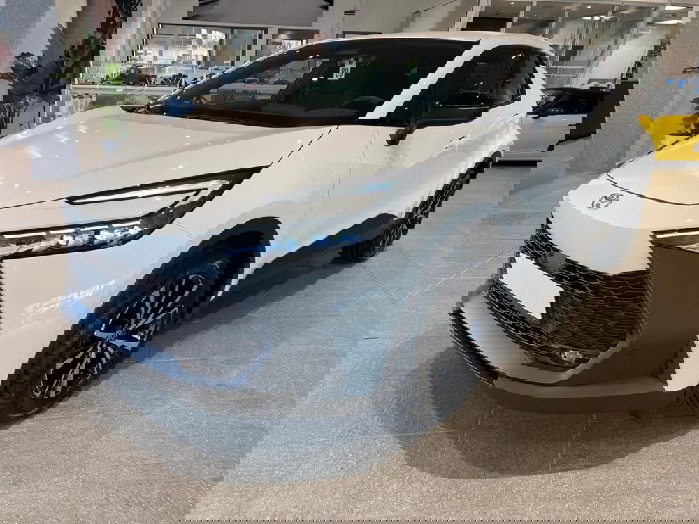 Toyota Toyota C-HR nuova a Firenze