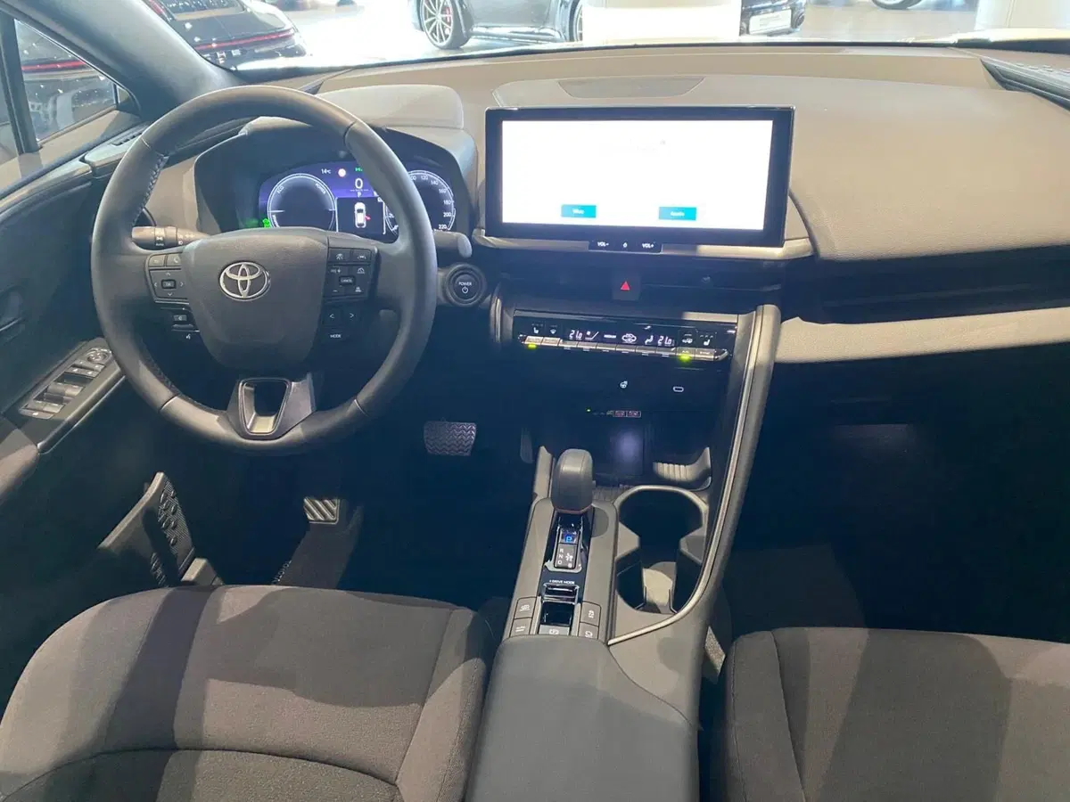 Toyota Toyota C-HR nuova a Firenze (12)