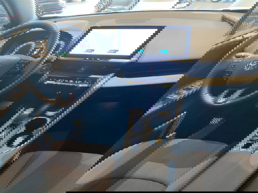 Toyota Toyota C-HR nuova a Firenze (12)