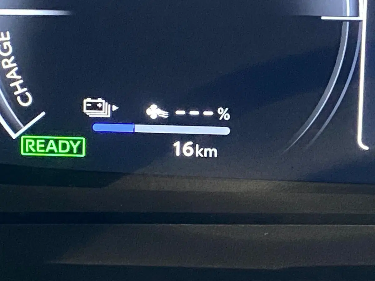 Toyota Toyota C-HR nuova a Firenze (17)