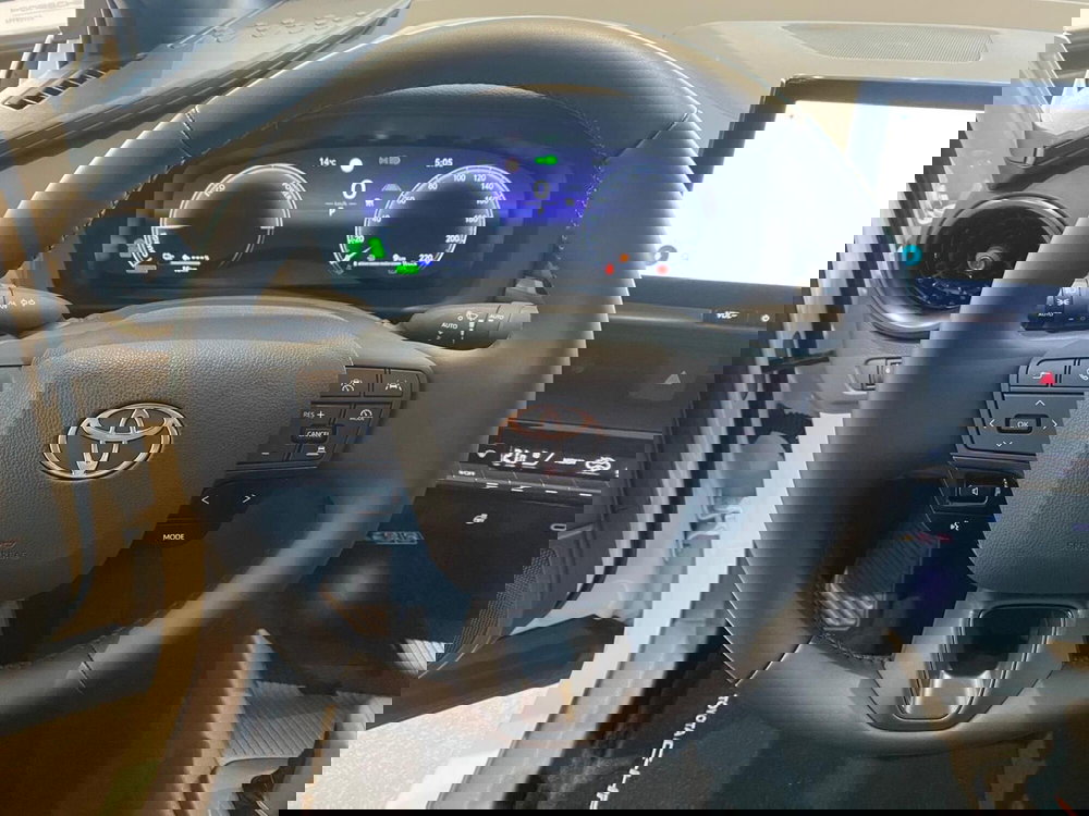 Toyota Toyota C-HR nuova a Firenze (18)