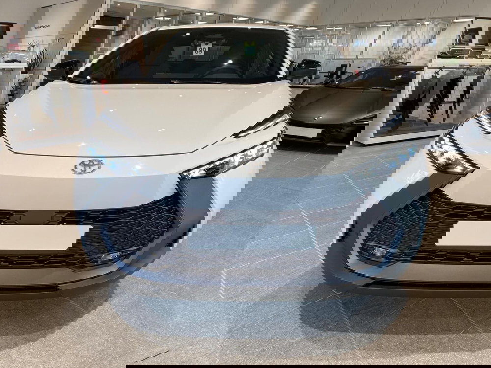 Toyota Toyota C-HR nuova a Firenze (2)