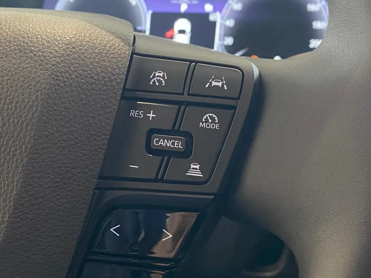 Toyota Toyota C-HR nuova a Firenze (20)