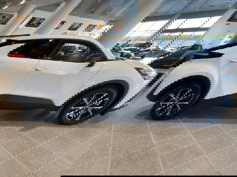 Toyota Toyota C-HR nuova a Firenze (3)