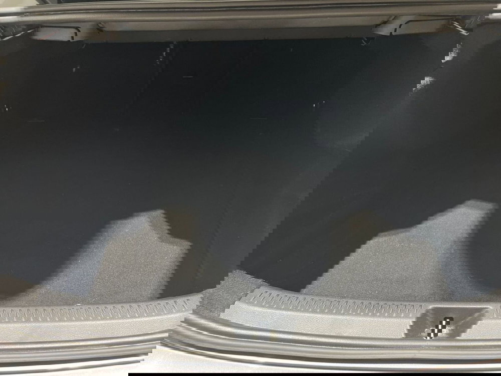 Mercedes-Benz Classe A Sedan usata a Napoli (10)