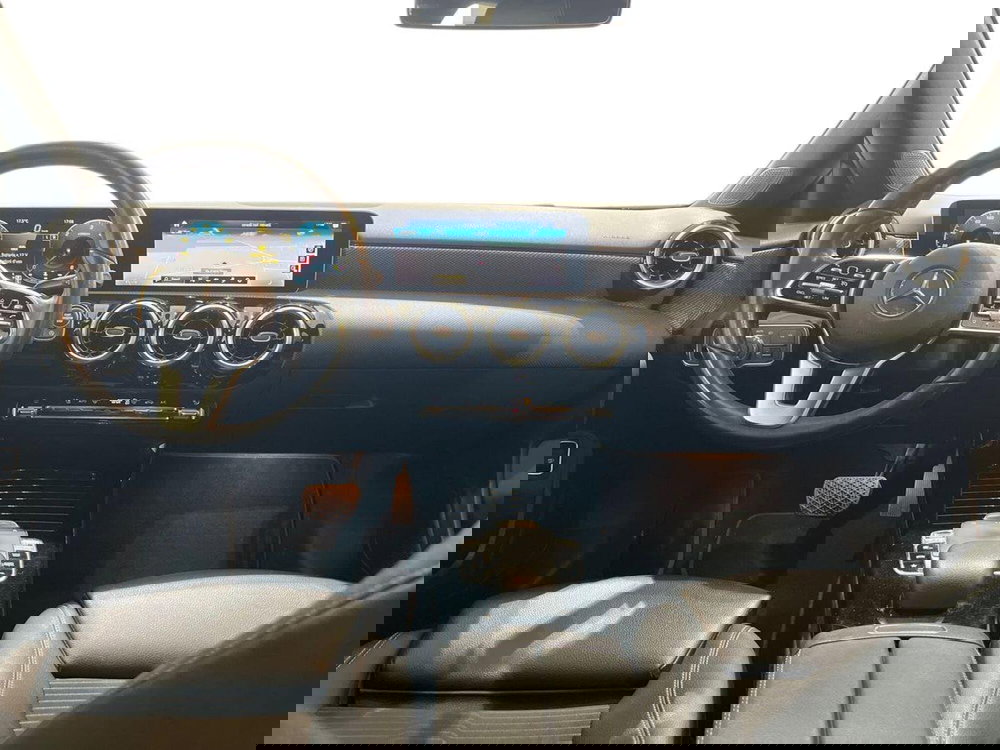 Mercedes-Benz Classe A Sedan usata a Napoli (11)
