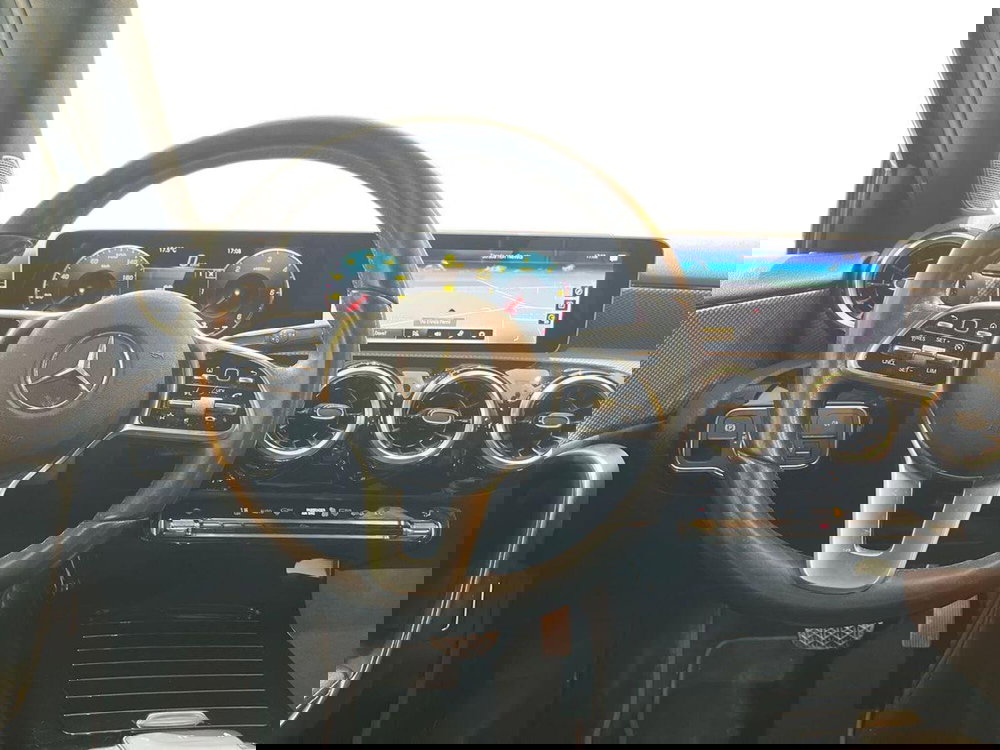 Mercedes-Benz Classe A Sedan usata a Napoli (13)