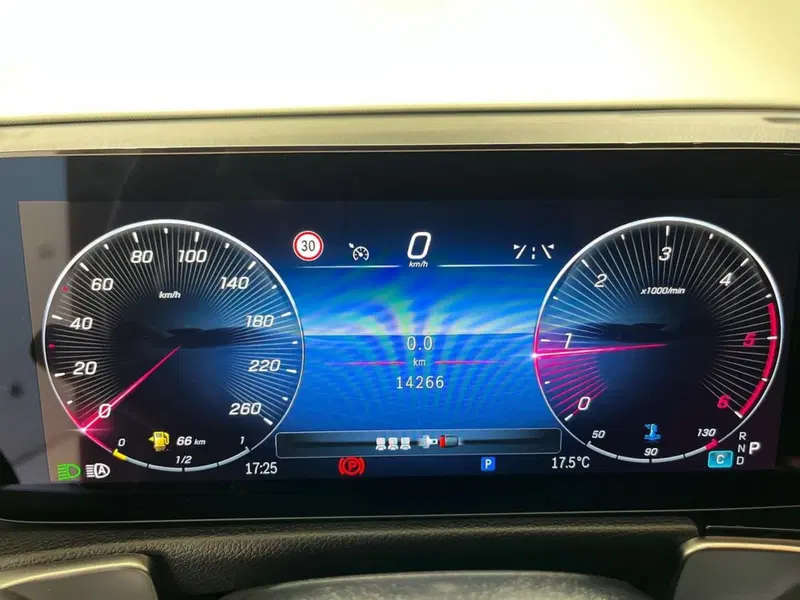 Mercedes-Benz GLB usata a Napoli (13)