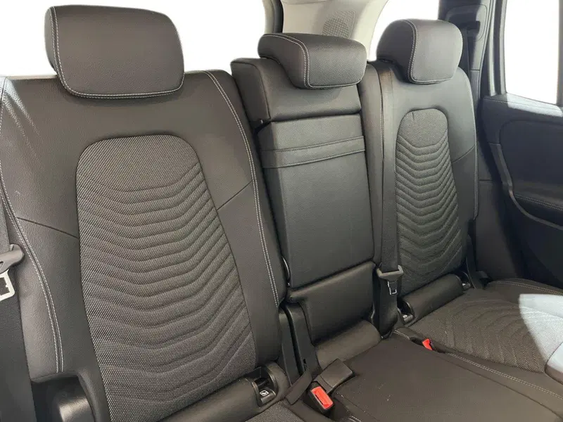 Mercedes-Benz GLB usata a Napoli (16)