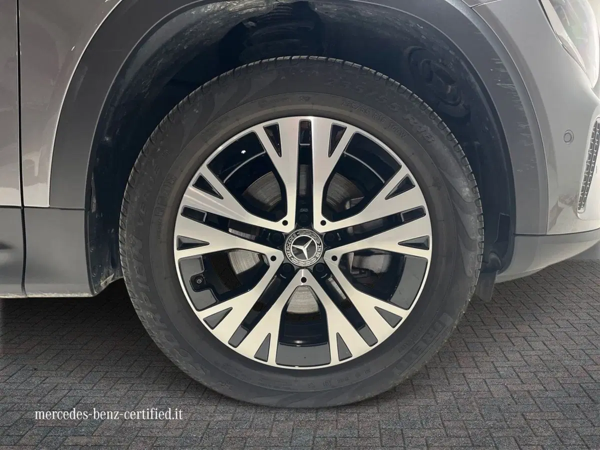 Mercedes-Benz GLB usata a Napoli (17)