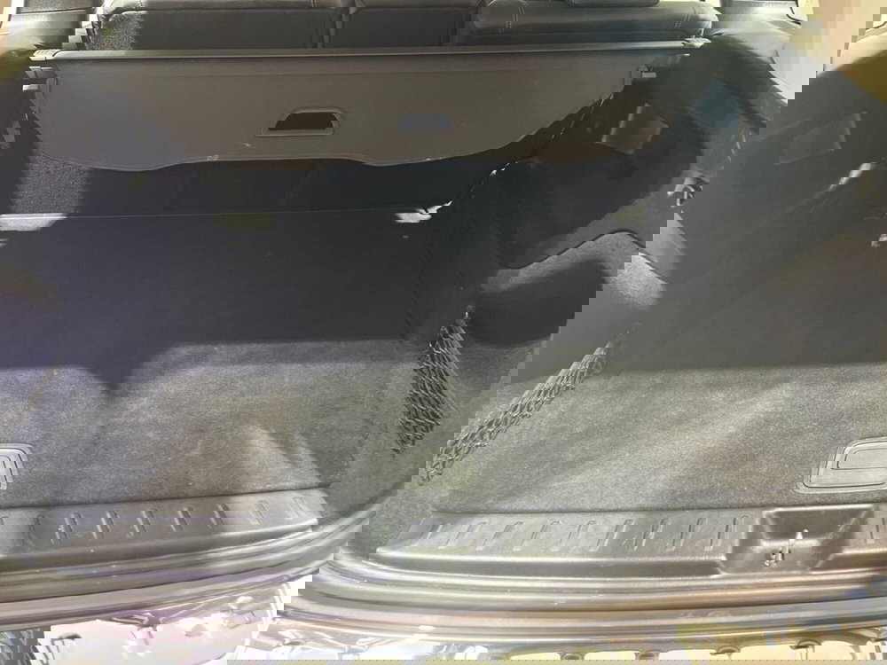 Mercedes-Benz GLB usata a Napoli (8)