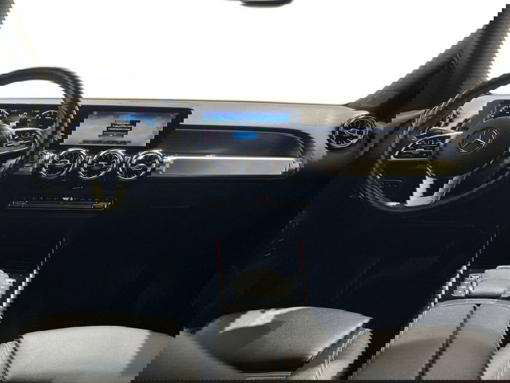 Mercedes-Benz GLB usata a Napoli (11)