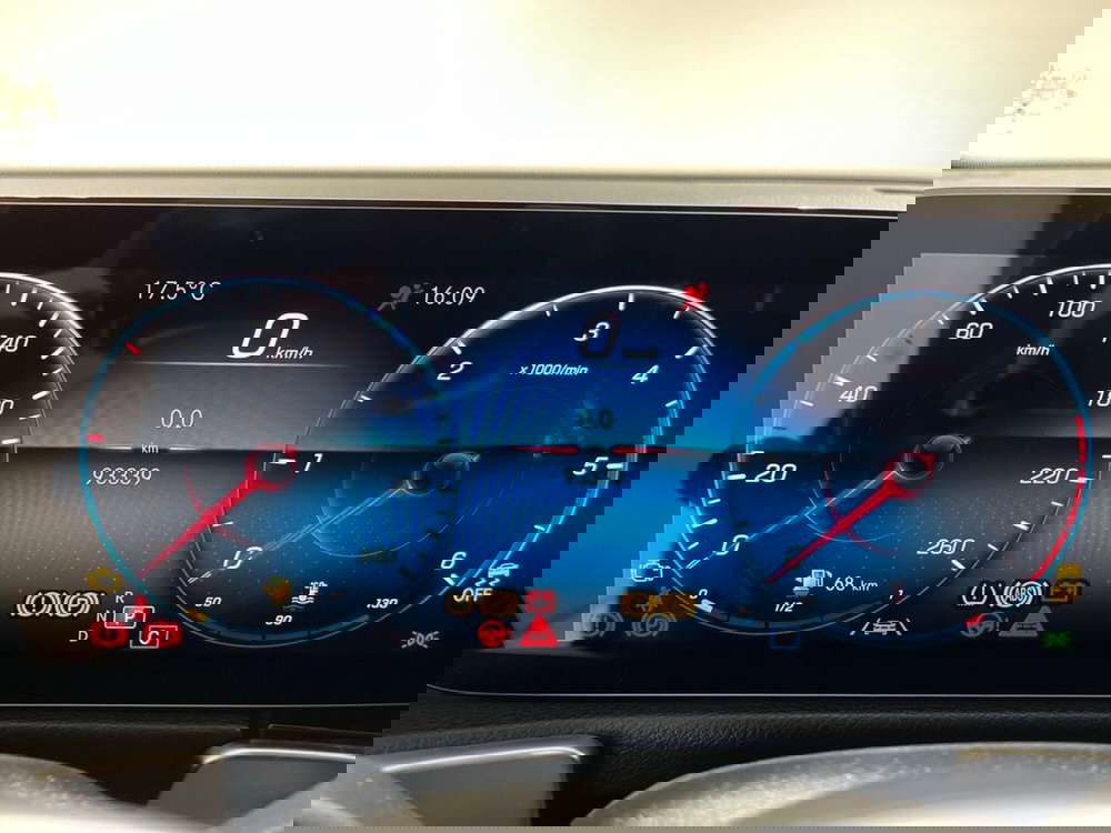 Mercedes-Benz GLB usata a Napoli (7)