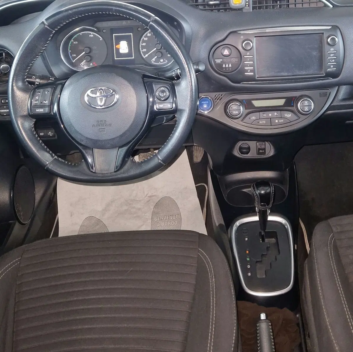 Toyota Yaris usata a Terni (11)