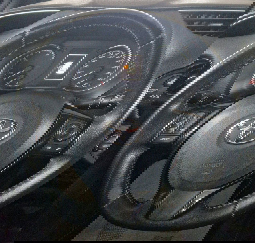 Toyota Yaris usata a Terni (12)