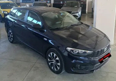 Fiat Tipo Station Wagon Tipo SW 1.6 mjt Cross s&amp;s 130cv del 2021 usata a Orvieto