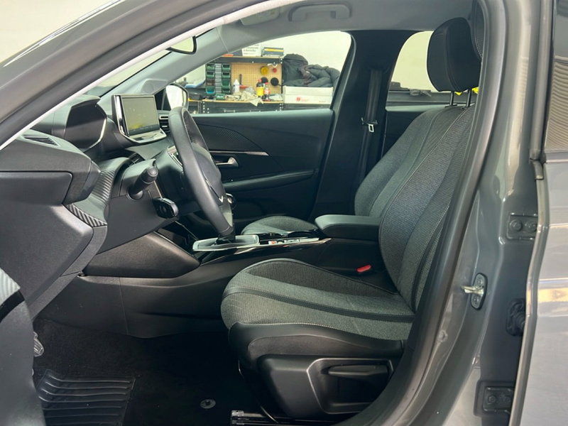 Peugeot 208 usata a Roma (14)