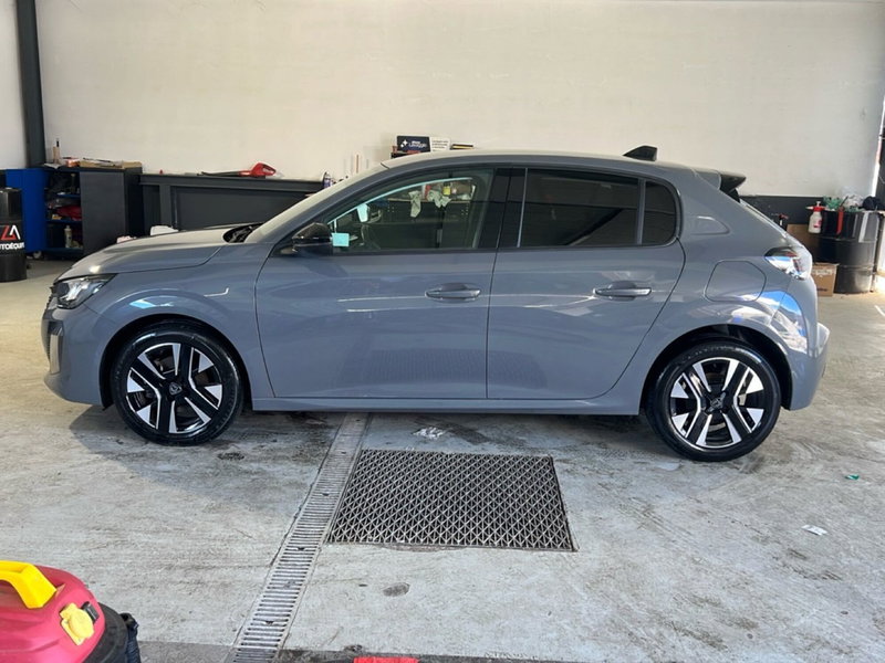 Peugeot 208 usata a Roma (2)