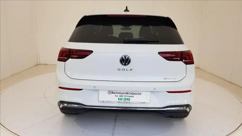 Volkswagen Golf nuova a Lucca (5)