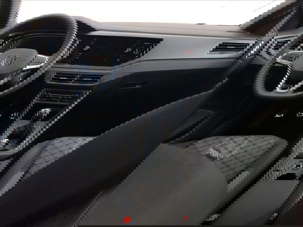 Volkswagen Polo nuova a Lucca (13)