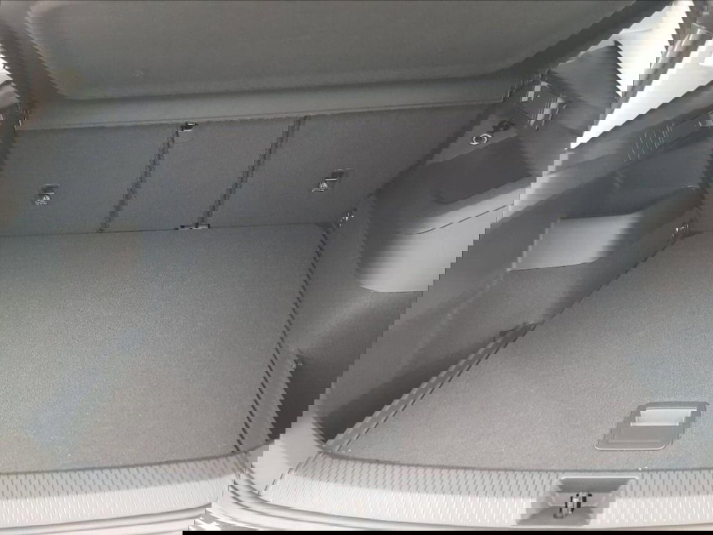 Volkswagen Tiguan nuova a Lucca (15)